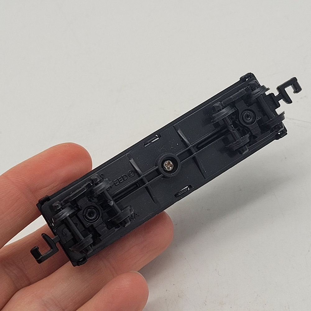 Southern Pacific Tank Car Model - Picture 6 of 9